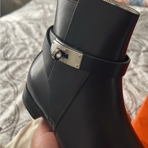 Hermès Black Leather Ankle Boots - Picture 5 of 8